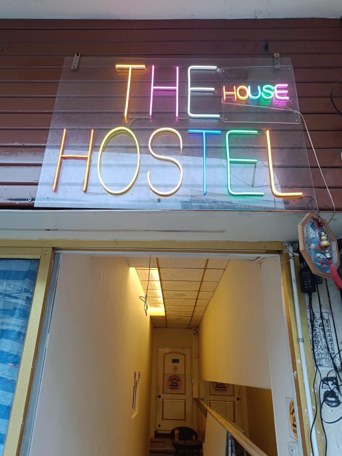 The House Hostel Bangkok Exterior photo