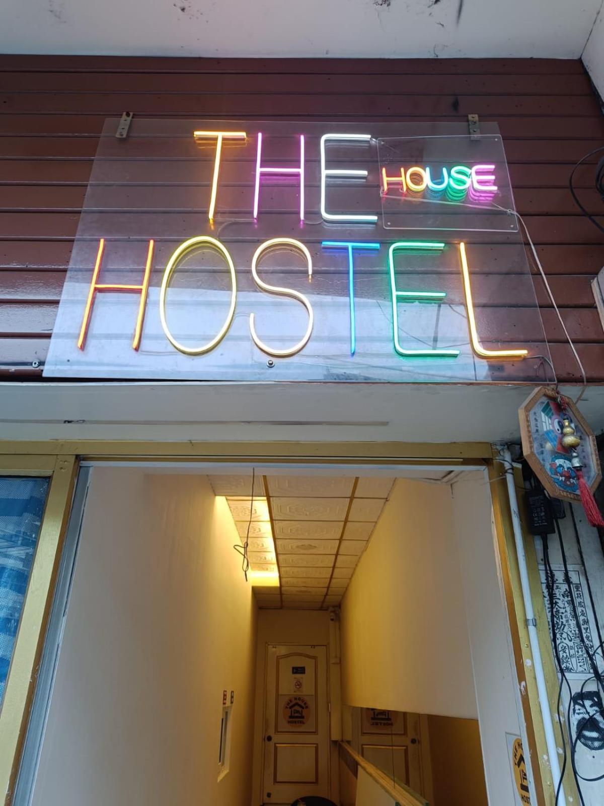 The House Hostel Bangkok Exterior photo